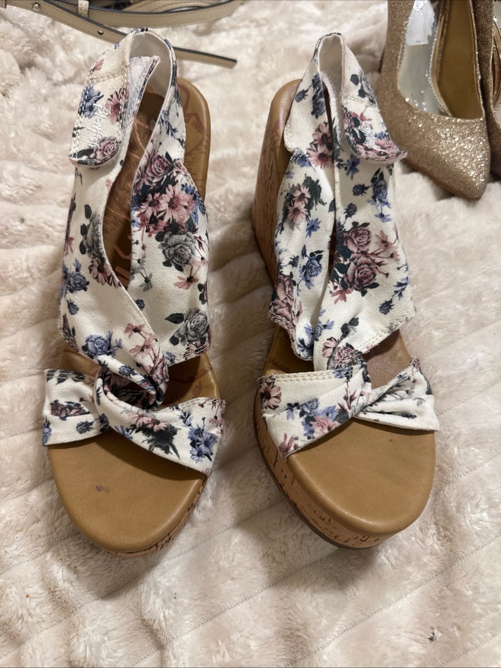 Blowfish Cream Floral Print Cork Wedge Sandals Size 6 Women's